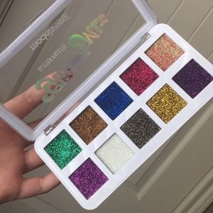 ✨2/25 Models Own Glitter Palette